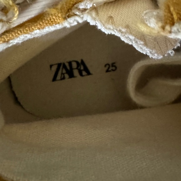 Zara Kids Shoe, size 9C, retro colours, zip side - Picture 7 of 7